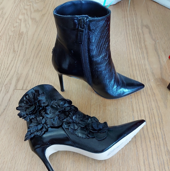 Zara Patent Leather Heels๐ - Picture 2 of 5